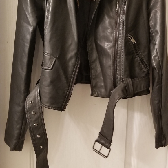 Jacket - Picture 4 of 4